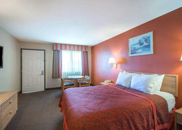 Days By Wyndham Tucson Airport Hotel
