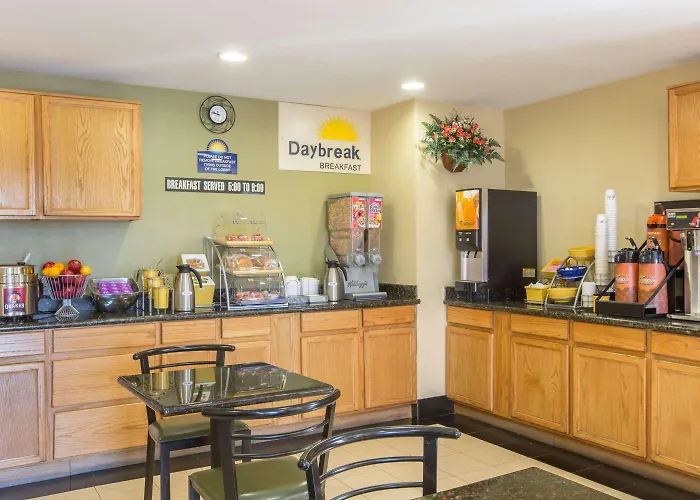 Days By Wyndham Tucson Airport Hotel