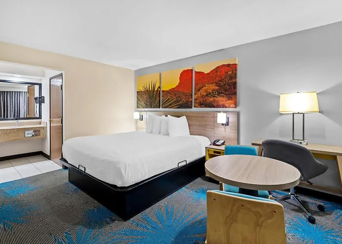 Days By Wyndham Tucson Airport 3*