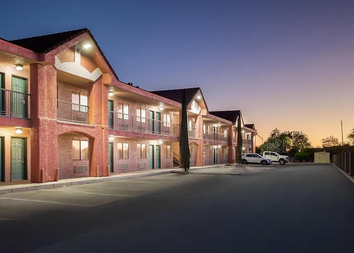 Days By Wyndham Tucson Airport Hotel 3*