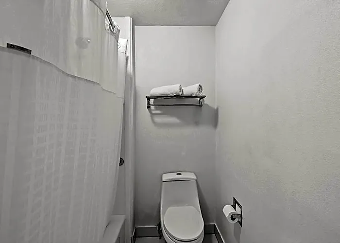Hotel Days By Wyndham Tucson Airport 3*